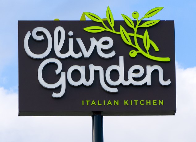 How Can I Pay at Olive Garden With Apple Pay